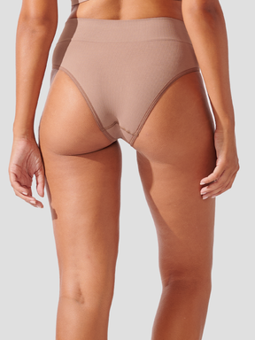 Kit com 10 Calcinhas Biquíni Cintura Alta Canelado Sem Costura Premium Marrom Cacau - R$47,90 cada