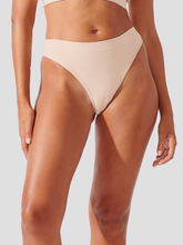 Calcinha Fio Dental Canelado Sem Costura Premium Bege