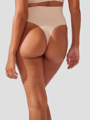 Kit com 3 Calcinhas Fio Dental Redutora Canelado Sem Costura Premium Bege - R$76,63 cada