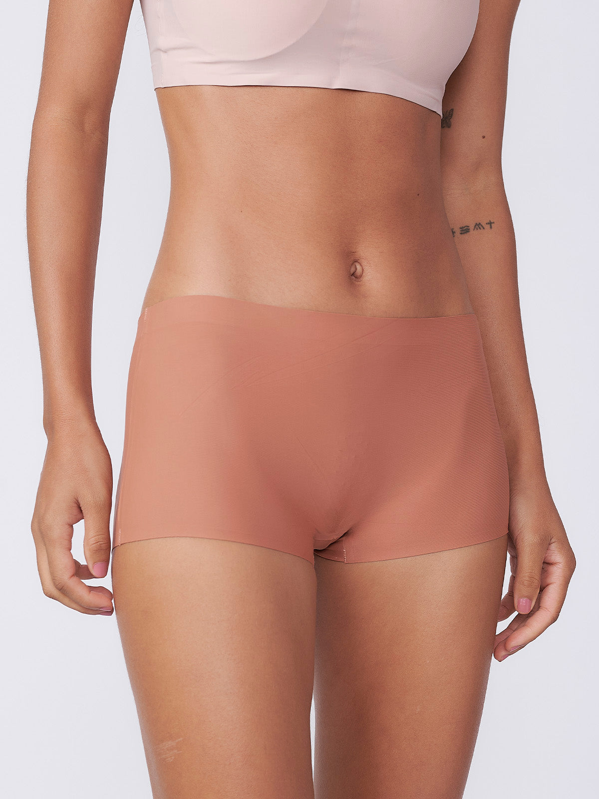 Kit com 3 Calcinhas Boxer Boyshort Sem Costura Segunda Pele Marrom Cacau - R$53,63 cada