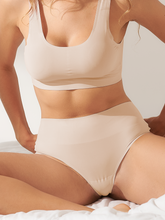 Calcinha Fio Dental Redutora Sem Costura Segunda Pele Bege